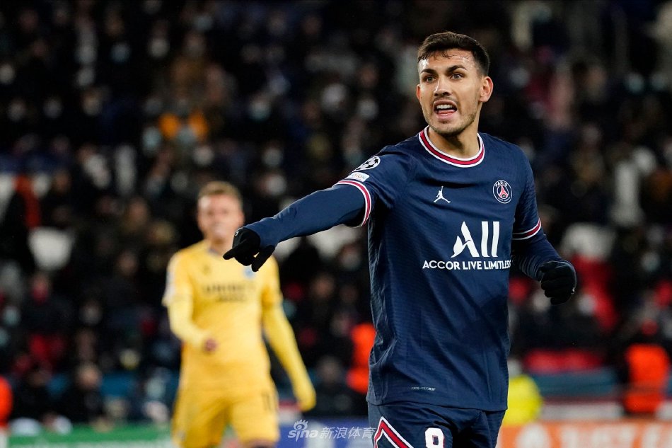 她将继续以 她将继续以